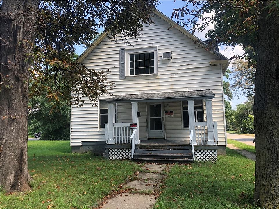1st image of 1704 N Water St