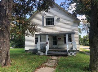 1704 N Water St, Decatur, IL 62526