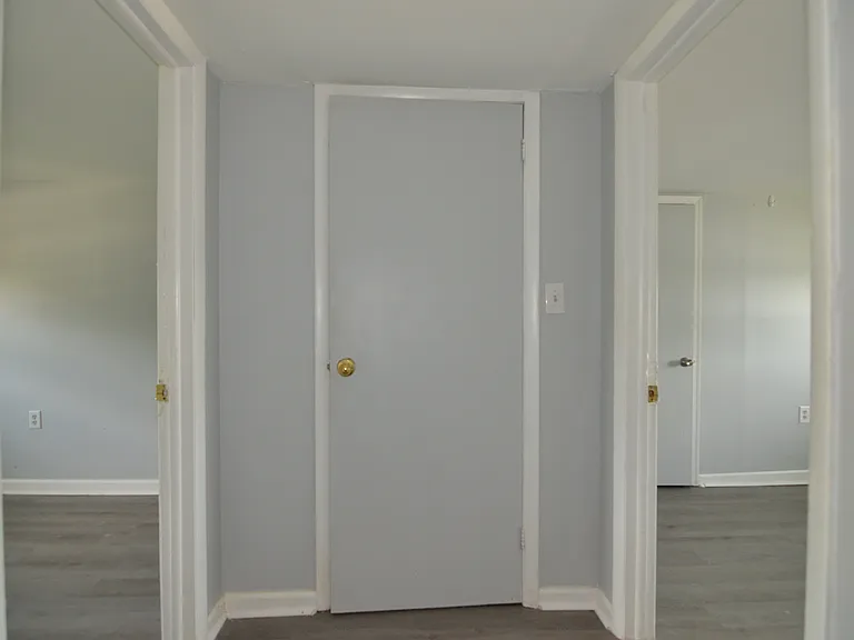 Hallway on 2nd Floor , Bedroom 3 on the left and Bedroom 4 on the right