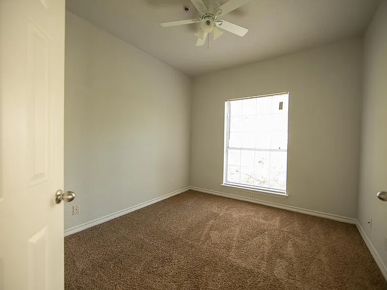 2x1.5 Bedroom