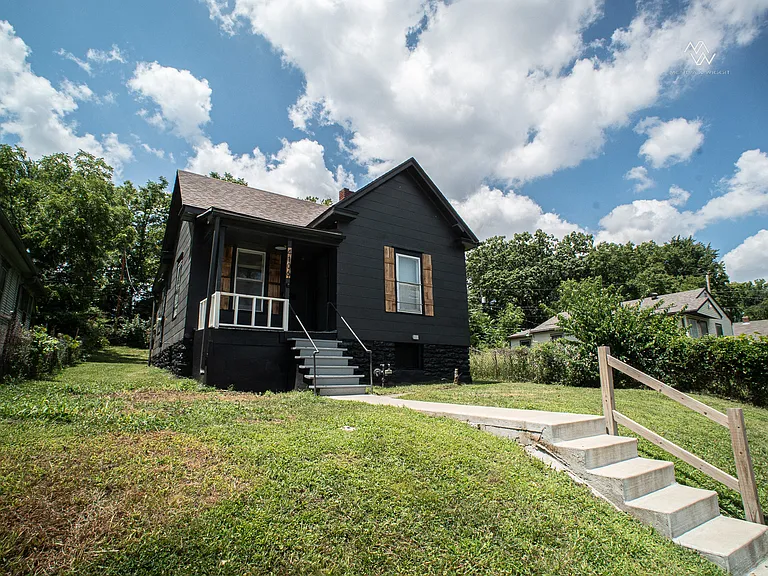 4106 Park Ave — Photo 3