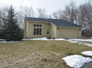 19115 Deerfield Trl, Eden Prairie, MN 55346