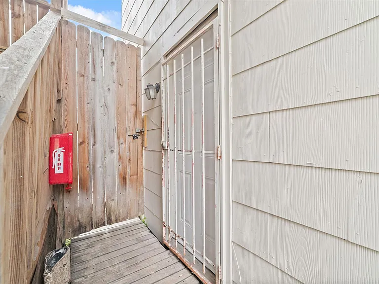 3705 Mandell St #4 — Photo 18