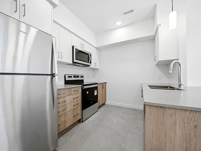31 Mill St #12 — Photo 3