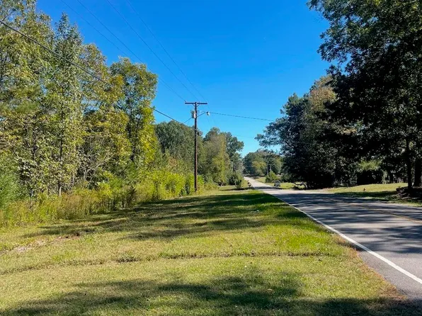 10 Horton Rd SW, Rainsville, AL 35986