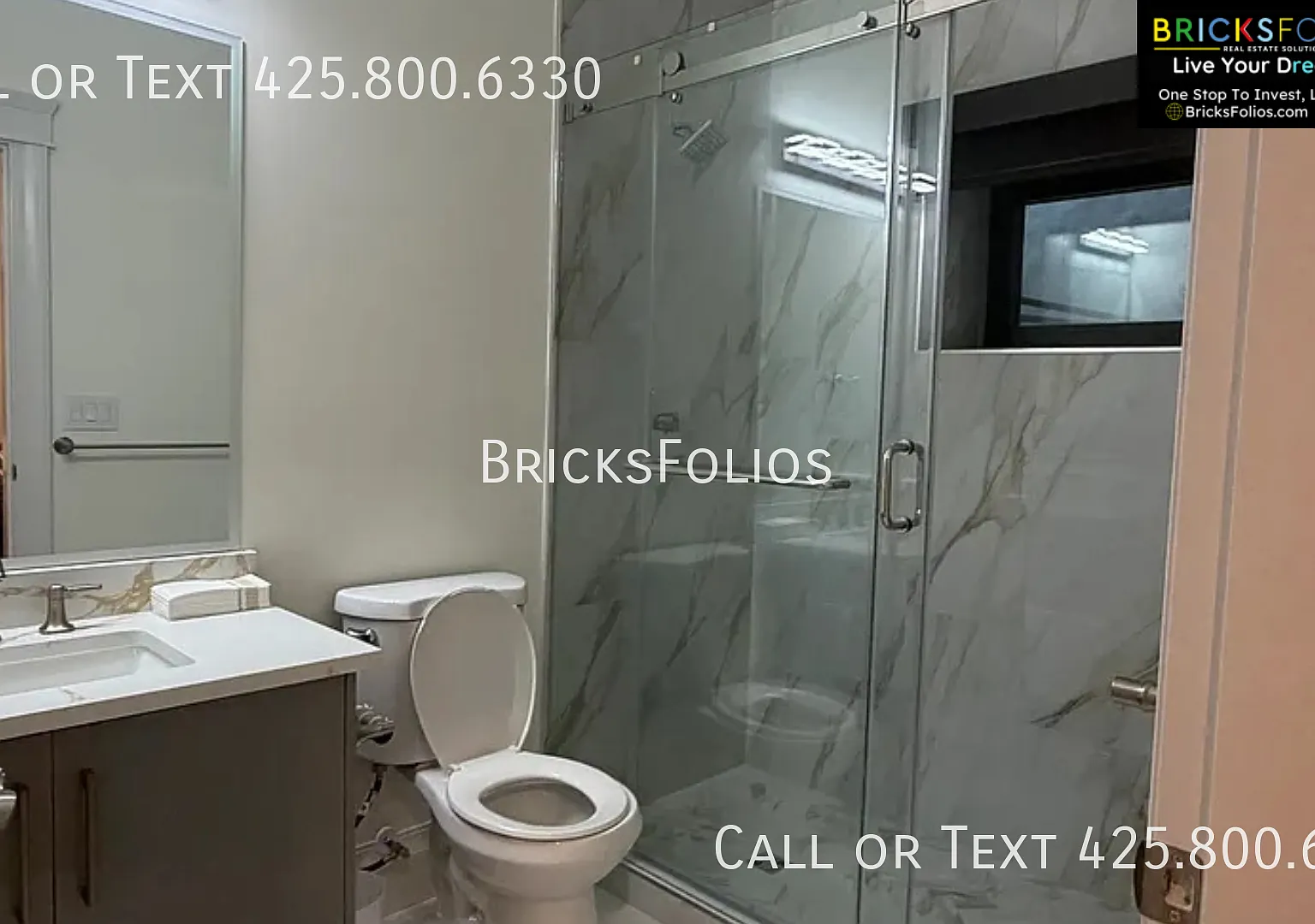 Fully Furnished 2 Bed Kirkland Home with A/C & Garage Parking — Photo 1