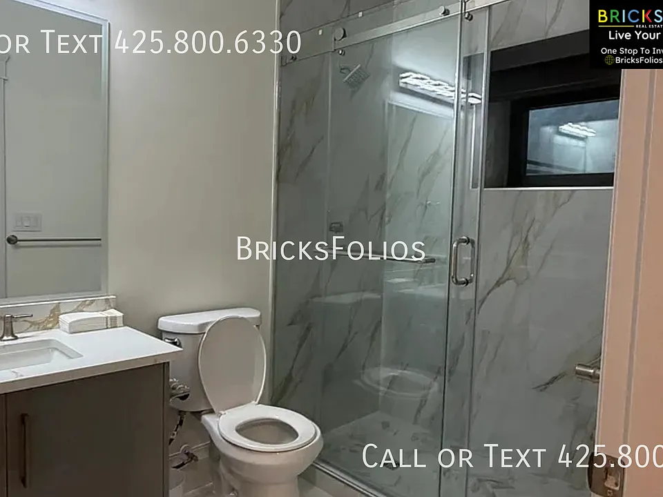 8327 NE Juanita Dr #D