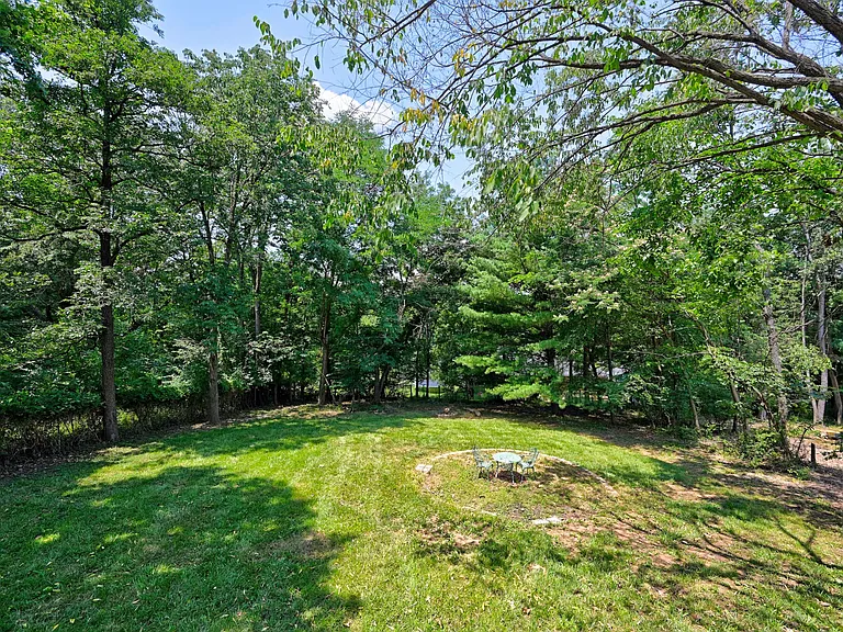 271 Paw Paw Dr — Photo 32