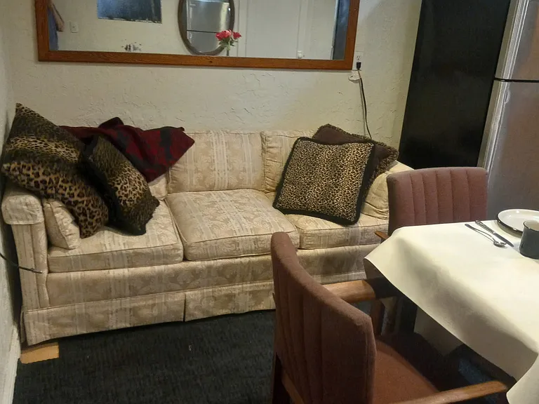 544 S Douglas St #B — Photo 1