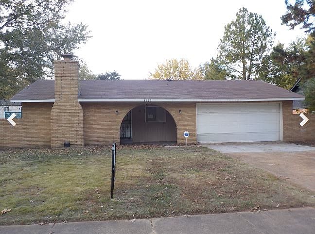 1st image of 4269 Park Forest Dr