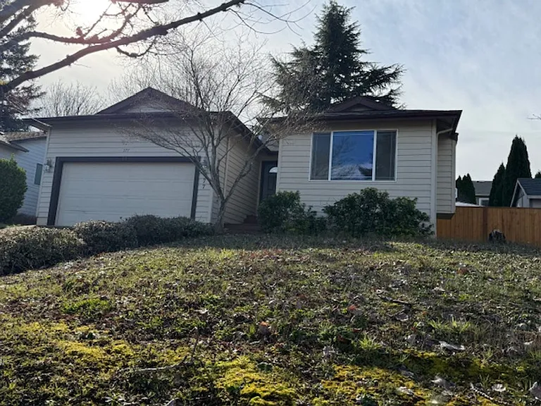 577 Sunwood Dr NW — Photo 3