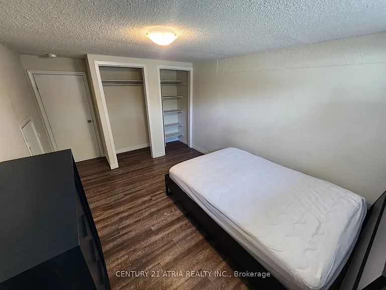 76 Bernick Dr #LOWER — Photo 10