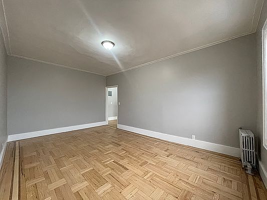 4th image of 4138 Carpenter Ave APT 3B