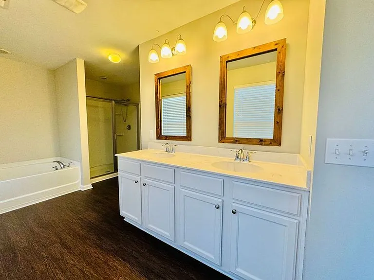 651 Hogan Dr — Photo 11