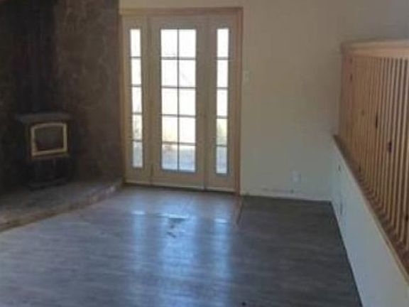 Additional Living Room