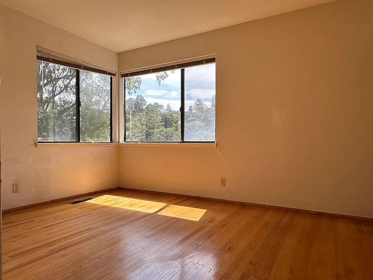 2nd Bedroom with view of the hills.