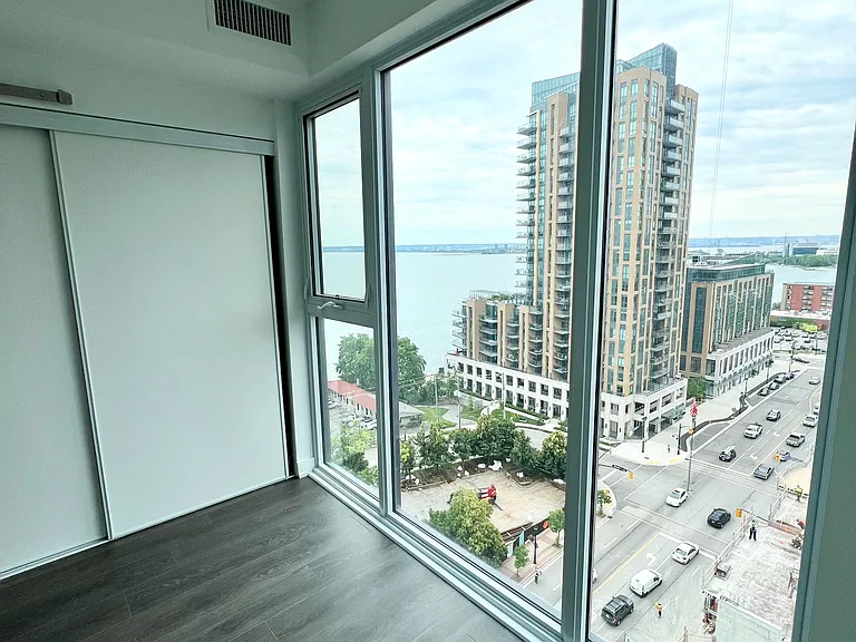 370 Martha St #1307 — Photo 27