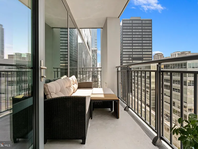 2101 Market St #1505 — Photo 21