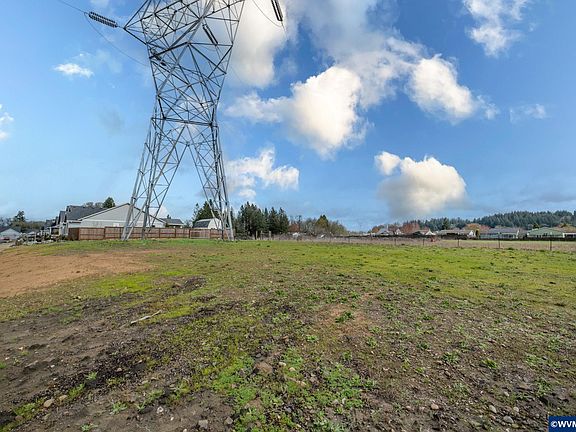 3rd image of 6351 NE Ramble St