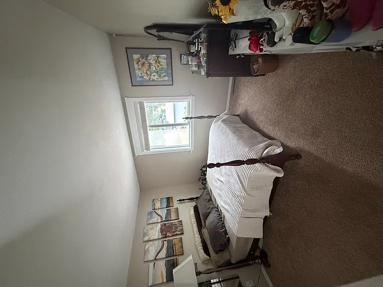 1913 Ames Ct — Photo 2