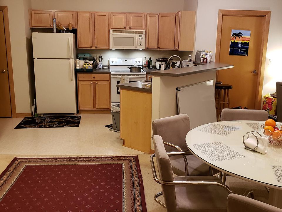 Kitchen with Dining area