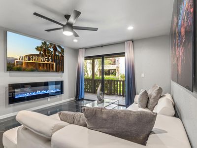 1050 E Ramon Rd UNIT 104, Palm Springs, CA, 92264