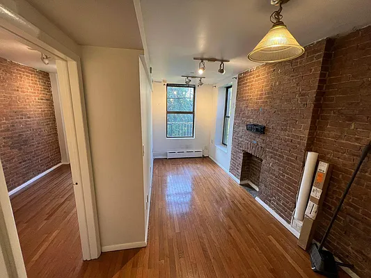 Rented by Best Apartments North Inc | media 19