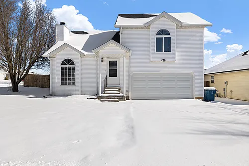 826 S Hickory Ln Photo 1