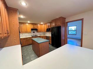 109 Mountain Laurel Ln, Tafton, PA 18464