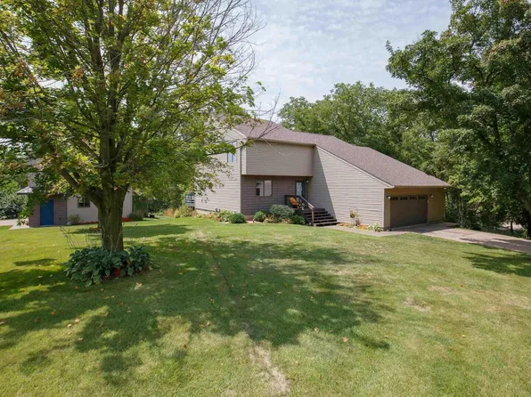 20726 41st Ave N, Port Byron, IL 61275