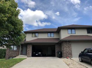 569 Berwick Dr, Sun Prairie, WI 53590