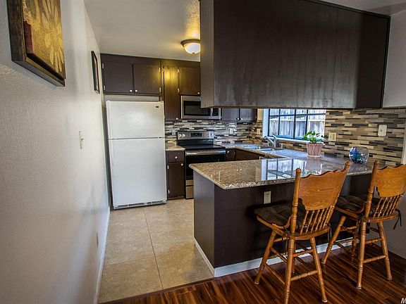 5th image of 1296 Spruce Ln APT 15