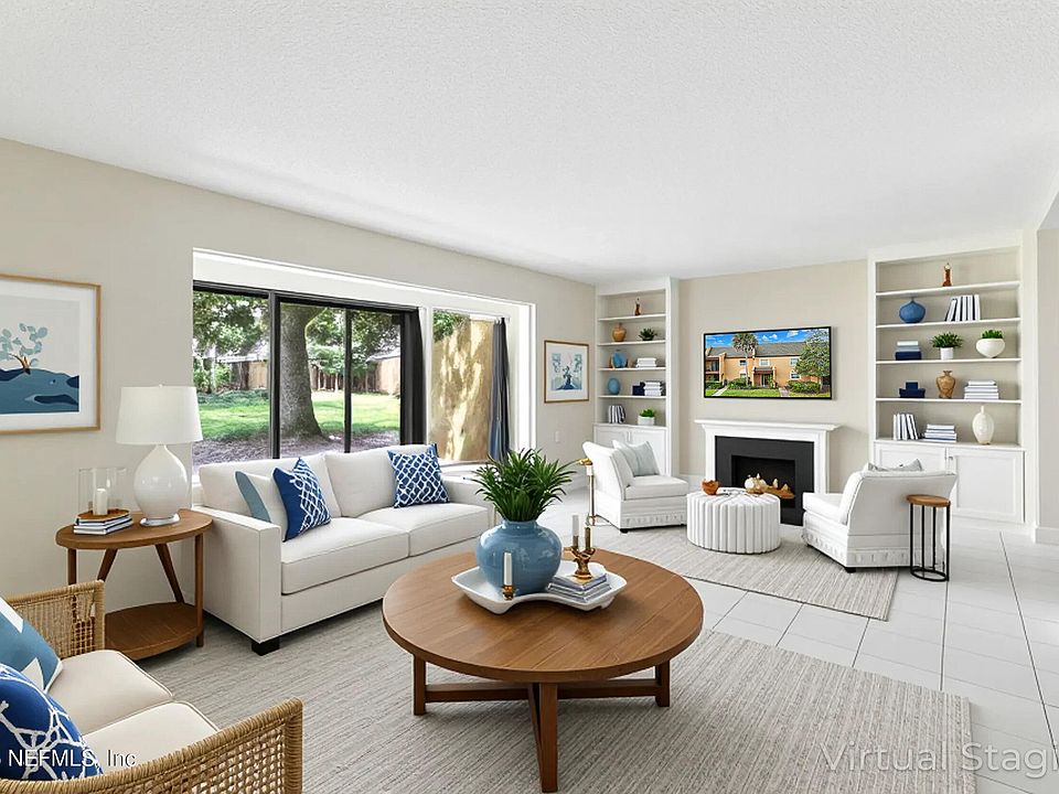 1st image of 394 REGENCY WOOD Drive #18