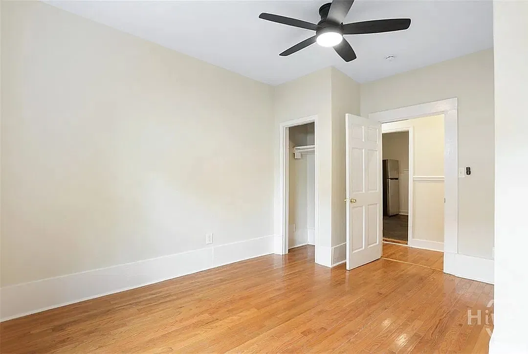 4 bed, 1800 sqft, $2,400 — Photo 3