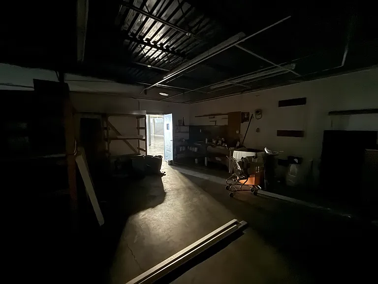 706 W Baltimore St — Photo 21