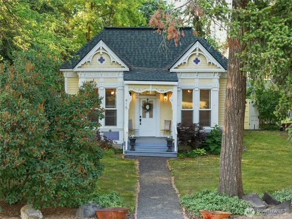 415 Preston Avenue, Waitsburg, WA 99361