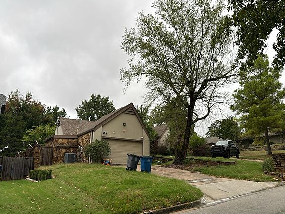 3rd image of 6930 S Oswego Ave