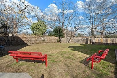 2nd image of 414 Cupples Rd #1-202-1