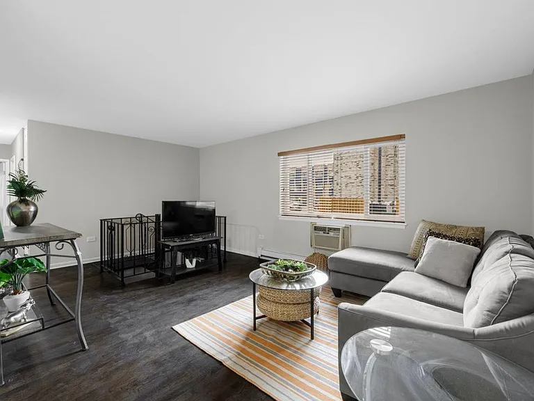 8641 W Foster Ave #1 — Photo 6
