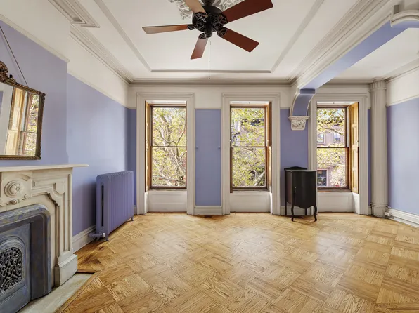 309 Vanderbilt Avenue image 12 of 27