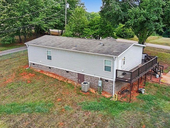 4th image of 364 Johnson Cir