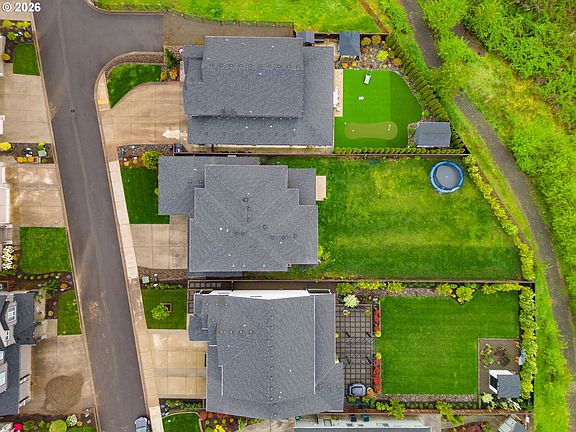 3rd image of 936 S 50th Ct
