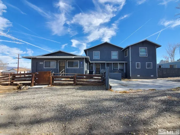 690 J St, Hawthorne, NV 89415