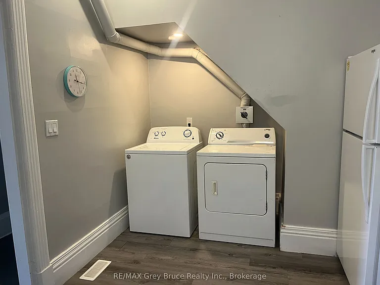 106 1st Ave S #2 — Photo 11