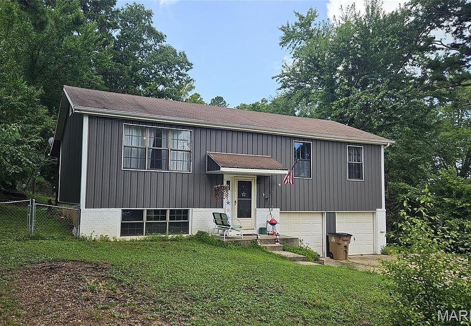 1st image of 525 Skyview Dr