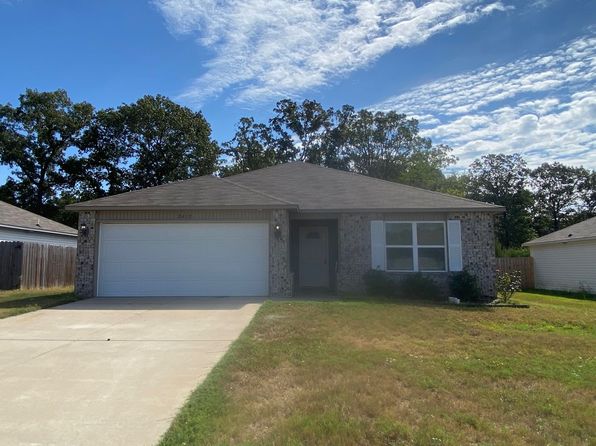 2412 Vivian Dr