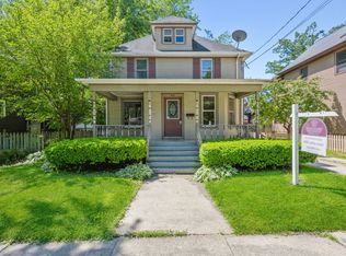 414 Walnut St, Batavia, IL 60510