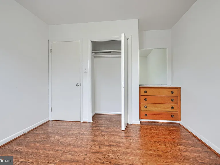 112 Springside Dr — Photo 15