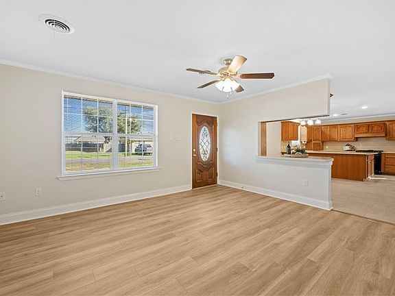 5th image of 507 Gassen St