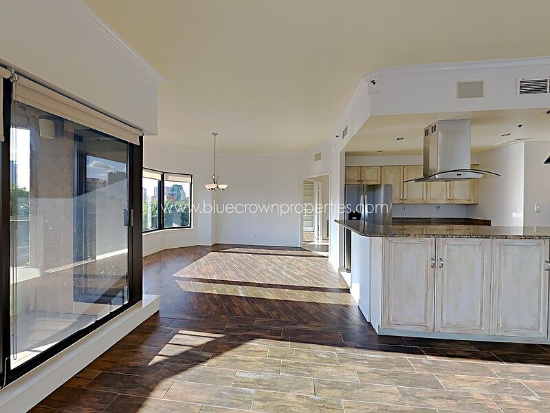 1st image of 3030 McKinney Ave APT 406
